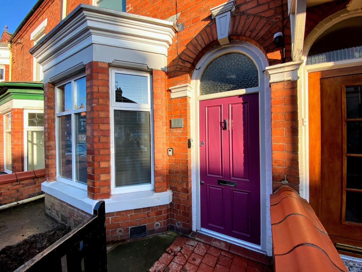77 Underwood Lane Apartment Crewe Bagian luar foto