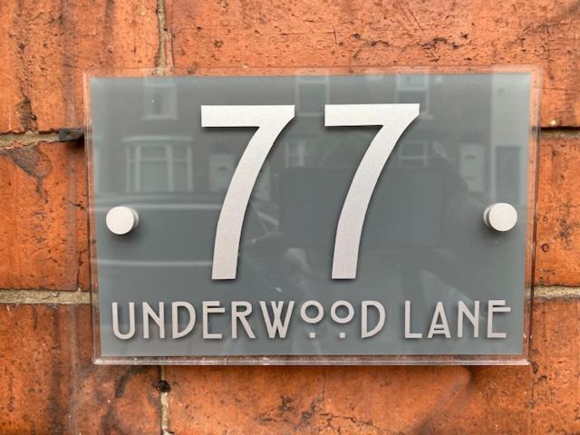 77 Underwood Lane Apartment Crewe Bagian luar foto